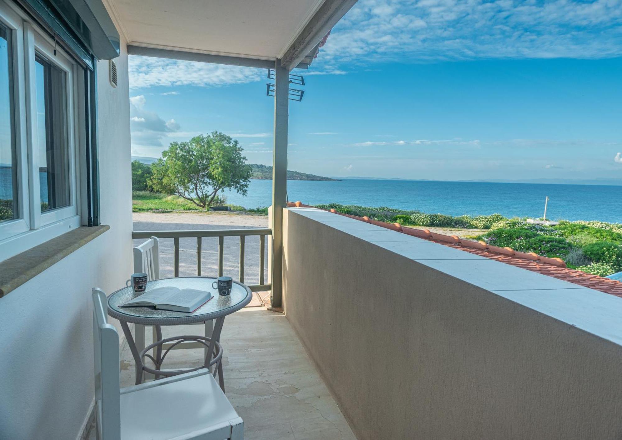 Villa Corali Karfás Esterno foto